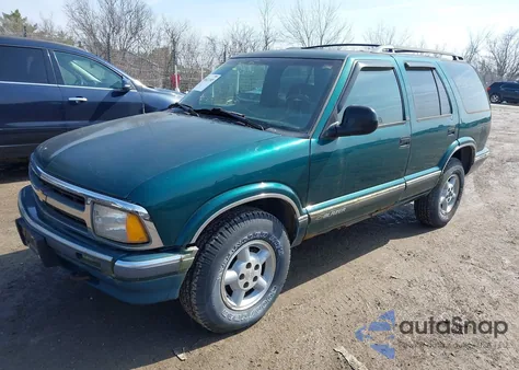 1996 Chevrolet Blazer z USA, uszkodzony, nr VIN 1GNDT13W2T2140372